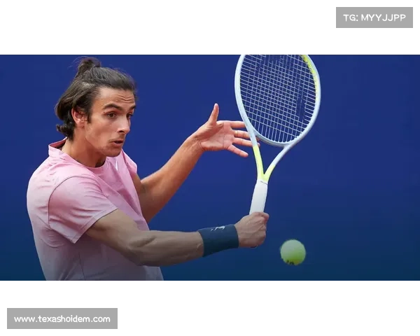 郑钦文因右肘伤势退出澳网，连续缺席两届大满贯